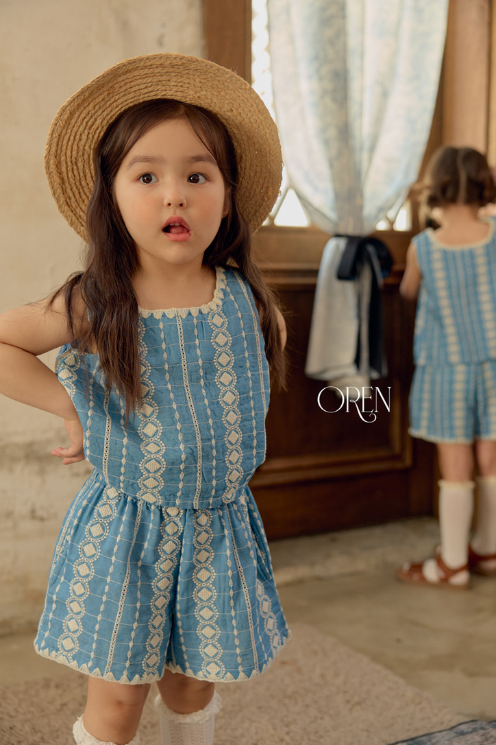 FA3A92FF-1BDA-4AF9-90E4-775F31EEEA87_1_105_c