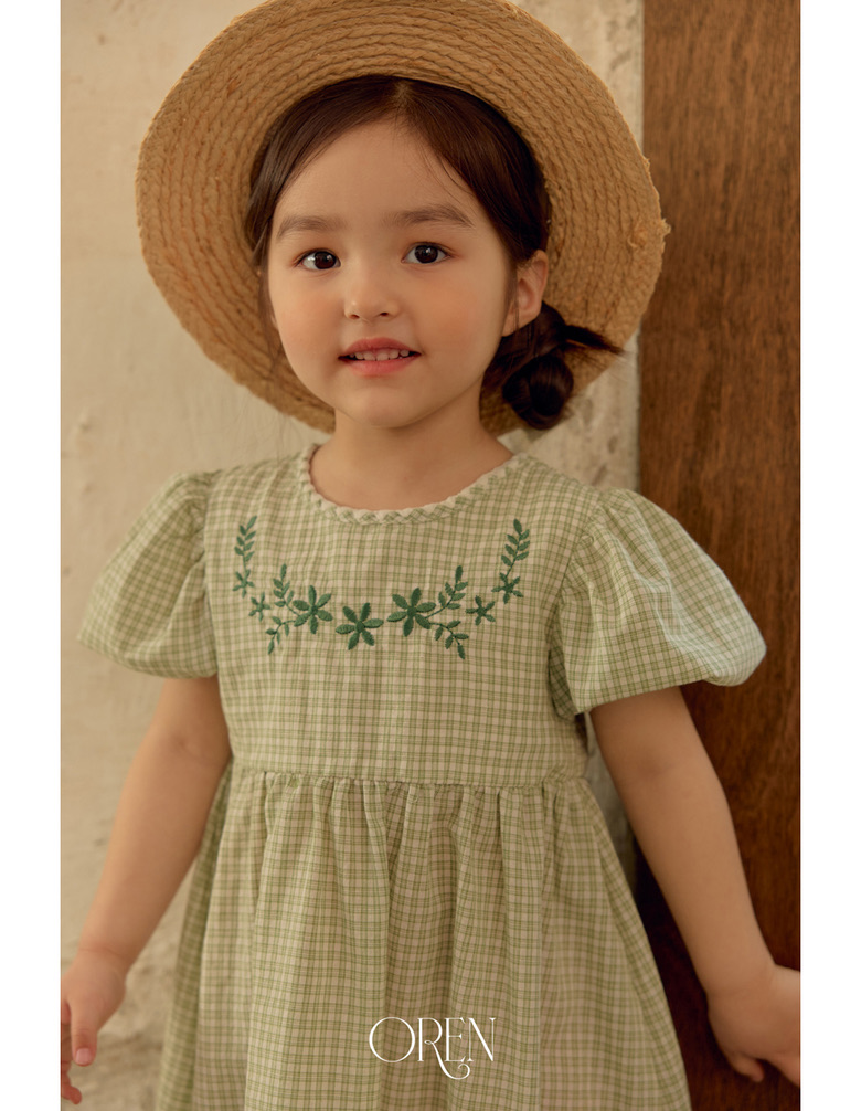 F72D98F4-A0C7-442E-9322-BB71F3047D36_1_105_c