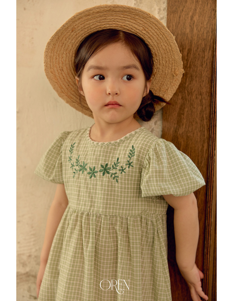 40309C5D-F7BC-4EC4-9CA2-71B3C2F1CA13_1_105_c