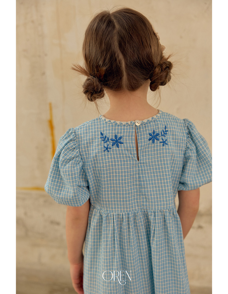 AA613E9C-873D-4EC3-8A25-314AC9EFE8C2_1_105_c