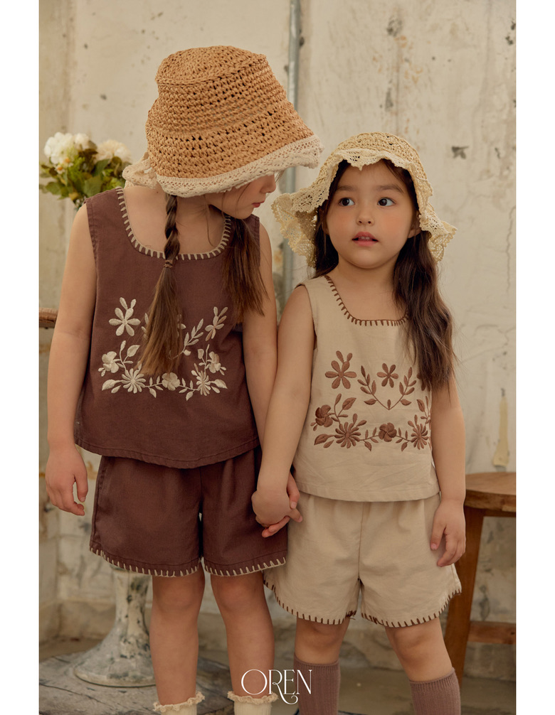 E765907F-BD0D-48AD-8BA0-09506DDB2397_1_105_c