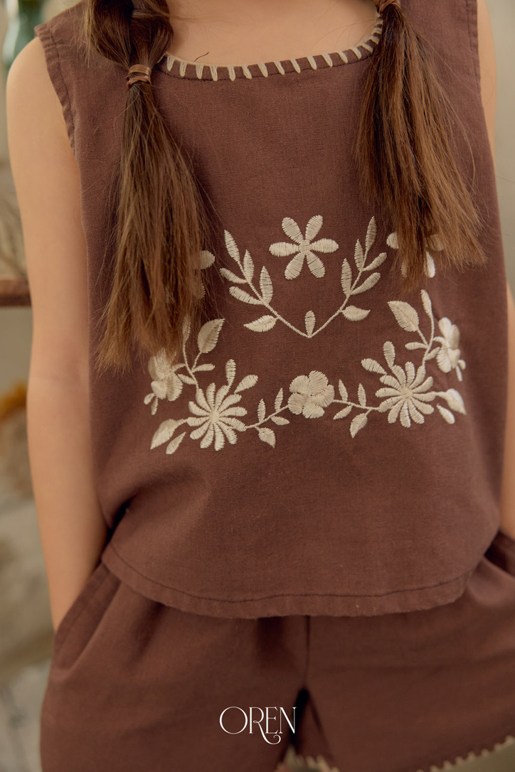 4975E87A-D5AF-4F26-9F17-C5FF248056D5_1_105_c