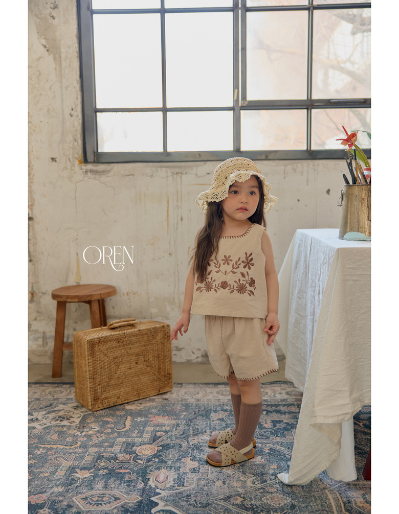 1D9AE7A1-21D7-4C5A-A9FD-B9FD7C0A92EF_1_105_c