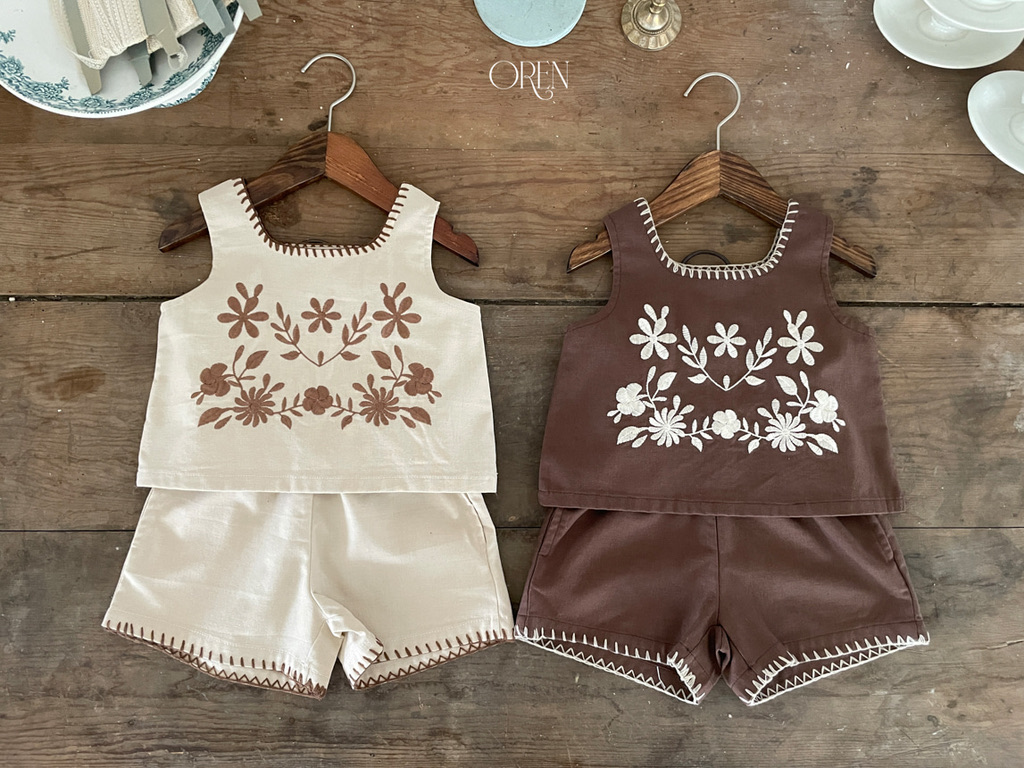 D4F1B24F-D228-4037-A7F4-16006D84CB11_1_105_c