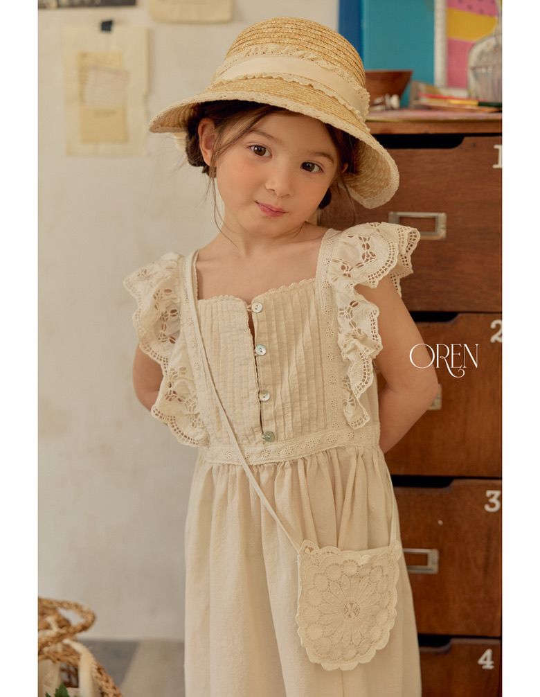 F008E743-B54F-40CF-976E-06454BC47134_1_105_c