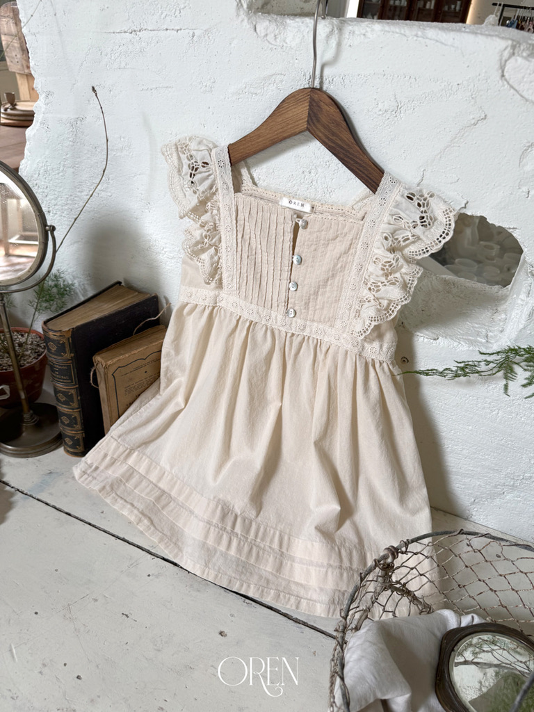 5BE9387C-BDE8-4E5C-B276-E074D2421C4A_1_105_c