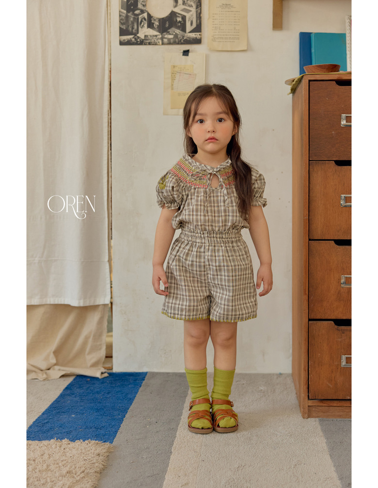 E3458E2A-7D8B-451A-9BBF-5B6033D0D090_1_105_c