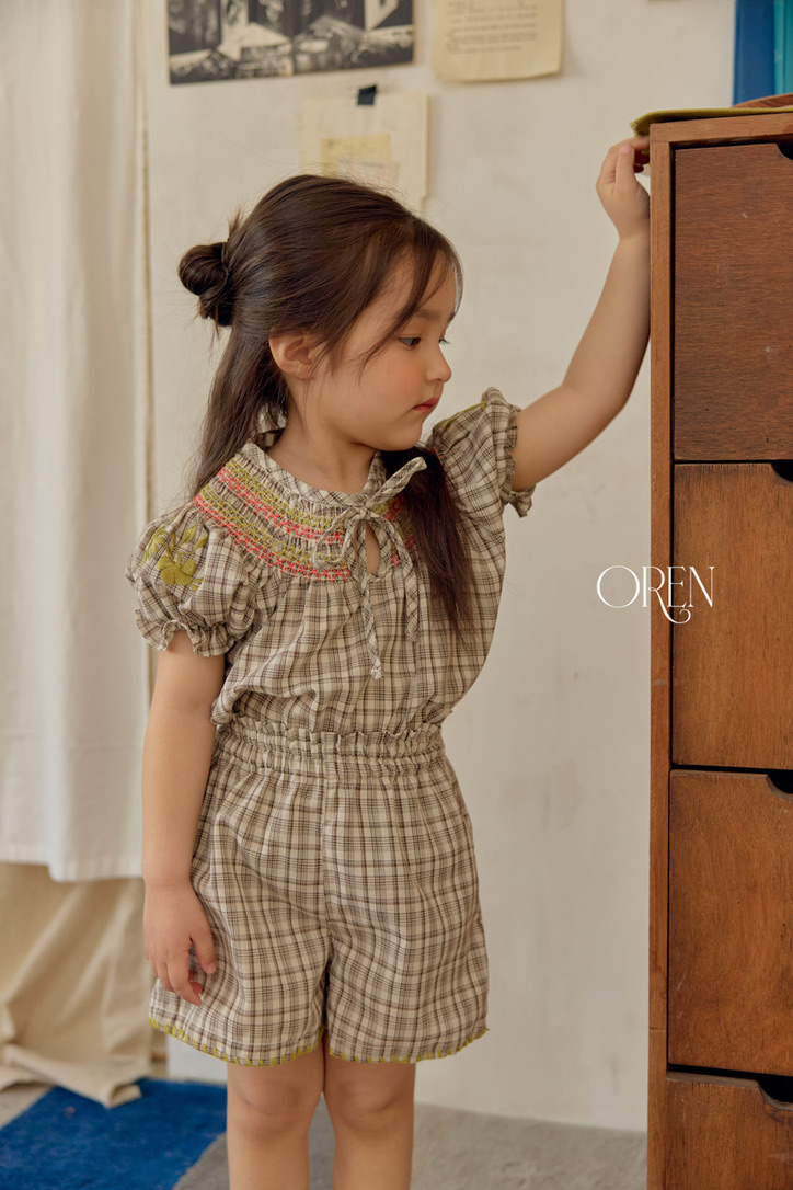 7664C4B7-D289-4413-846D-9649BFC3C29B_1_105_c