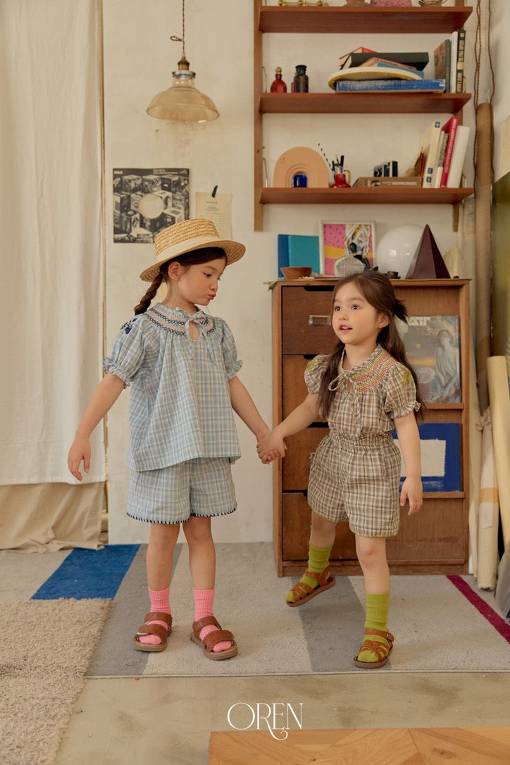 73288530-6721-4AA2-BEE8-91C89B8D72FA_1_105_c