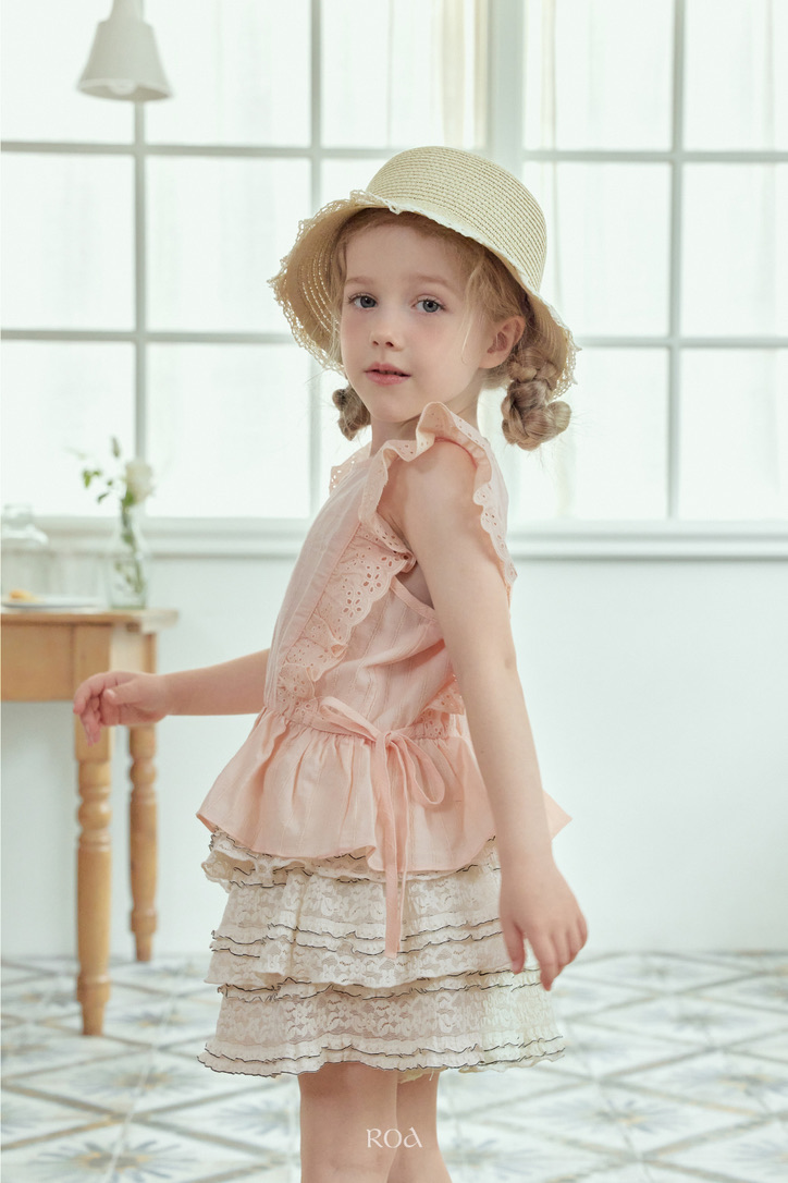 A67CDCDB-6720-48EF-8B59-EE954C661ED0_1_105_c