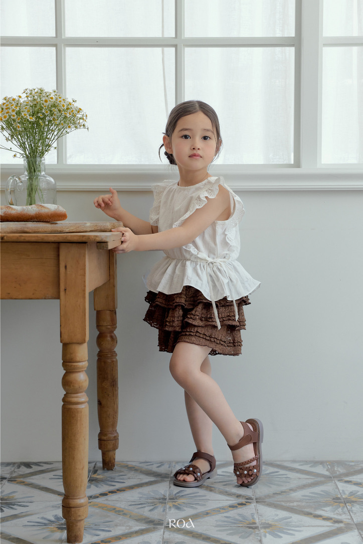 7AAF5F83-958C-495F-8827-0E7653768D41_1_105_c