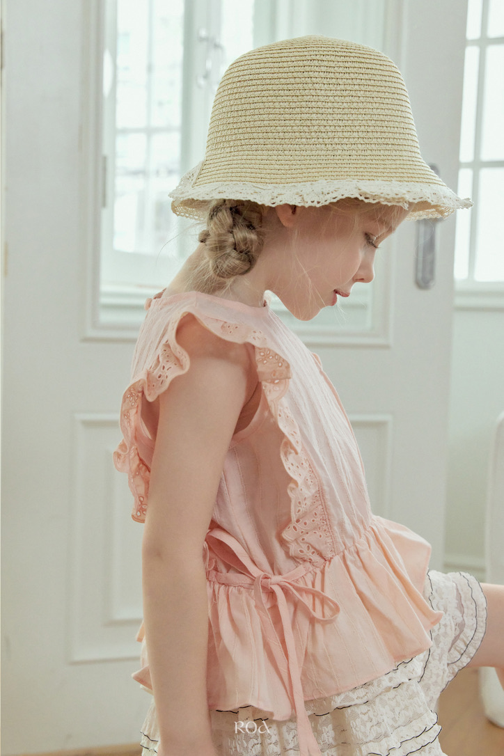 1C0F44B2-34C5-4BF4-9B29-F4430270E74C_1_105_c