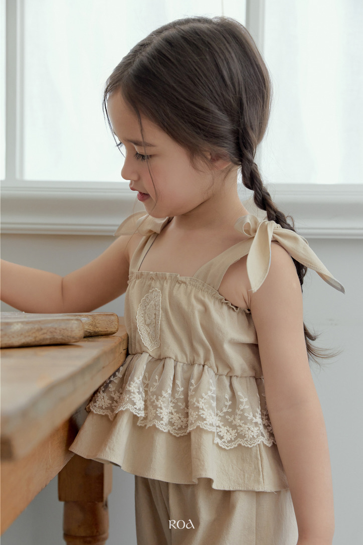 0B21C1DE-3CB2-451A-A586-B5296001CAD5_1_105_c