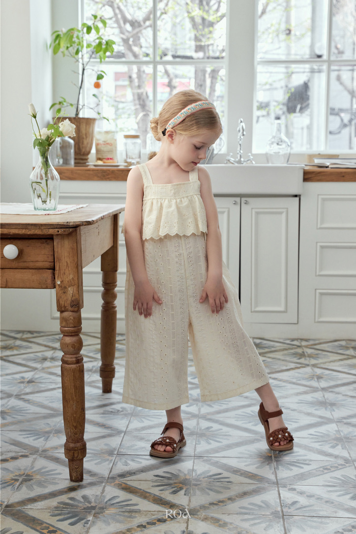 A8F17F9C-0B31-4754-985E-6668F3FB9C96_1_105_c