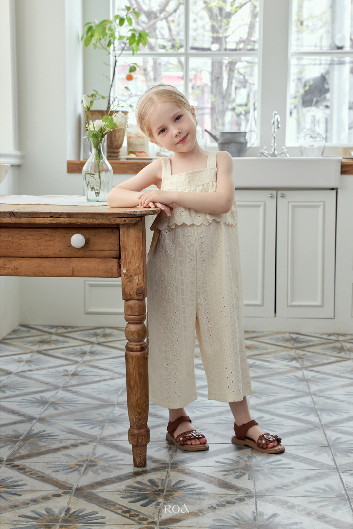 0D54C04F-B8AC-4BC5-9F06-7F9C1D82683E_1_105_c