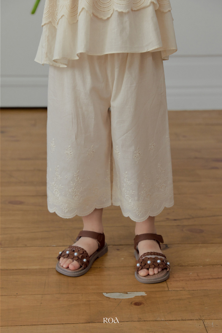 B13EC48A-12CB-4AFB-8795-C834C9792238_1_105_c