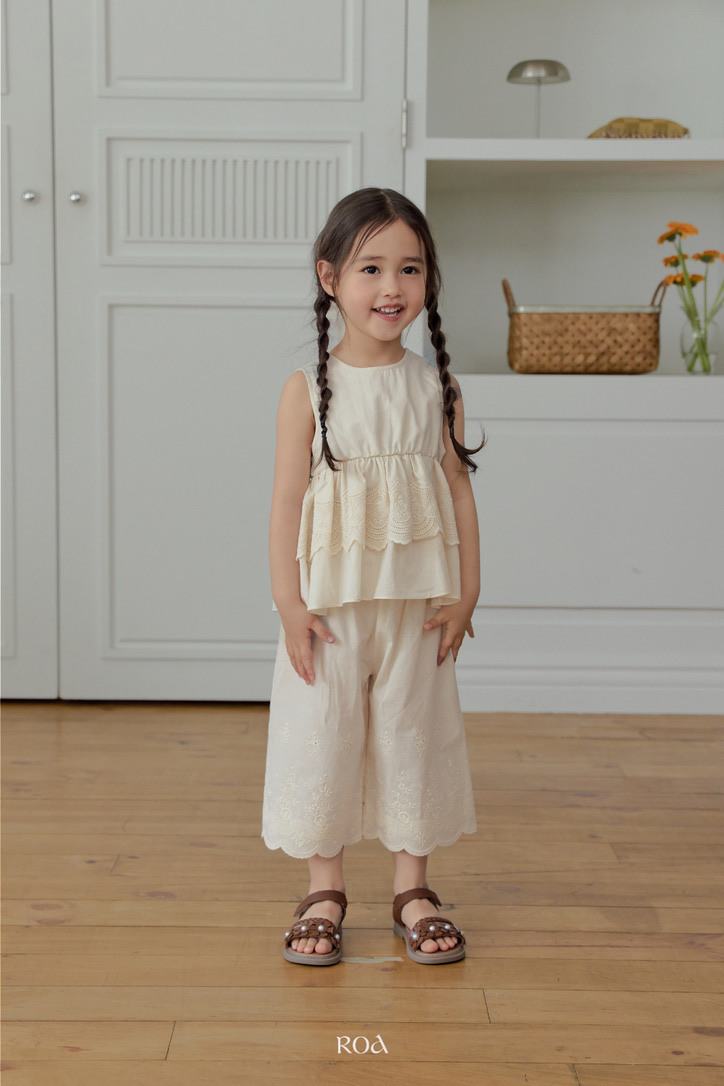 D1D34553-6429-43C5-B77B-2EBC77F6AB5A_1_105_c