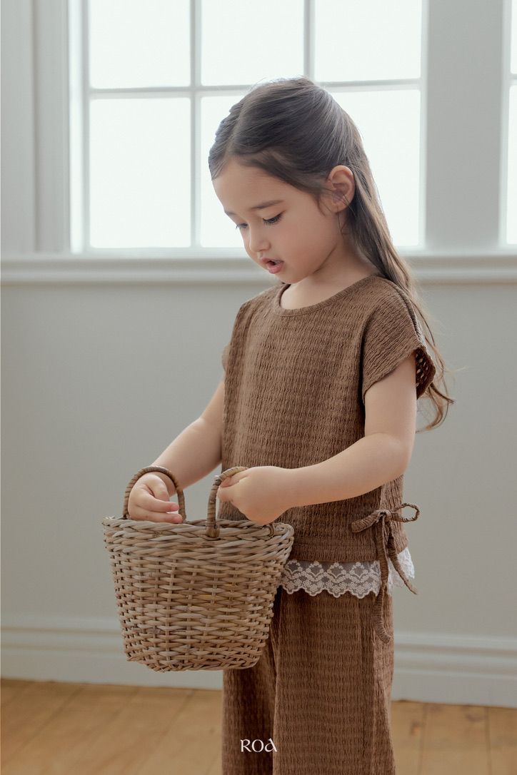 9B053595-A538-4D0D-A1E5-3BBEF06CEA6E_1_105_c