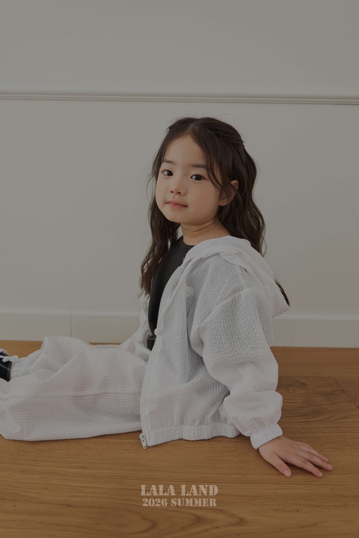 2B974304-7C0A-499B-9A7E-D7ABA788F984_1_105_c