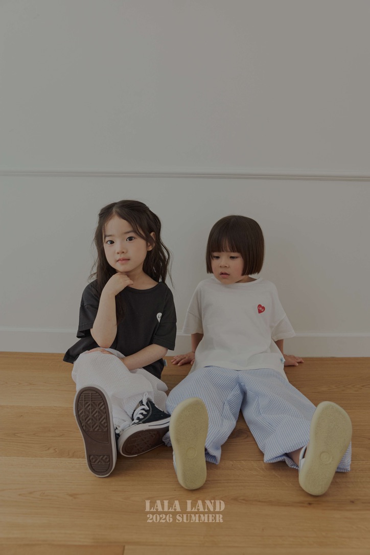 EC273244-5C5E-4098-869A-83AF656F0E37_1_105_c