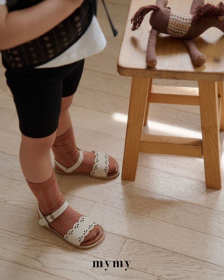 DF18B683-0CB0-4285-973F-8880A839D135