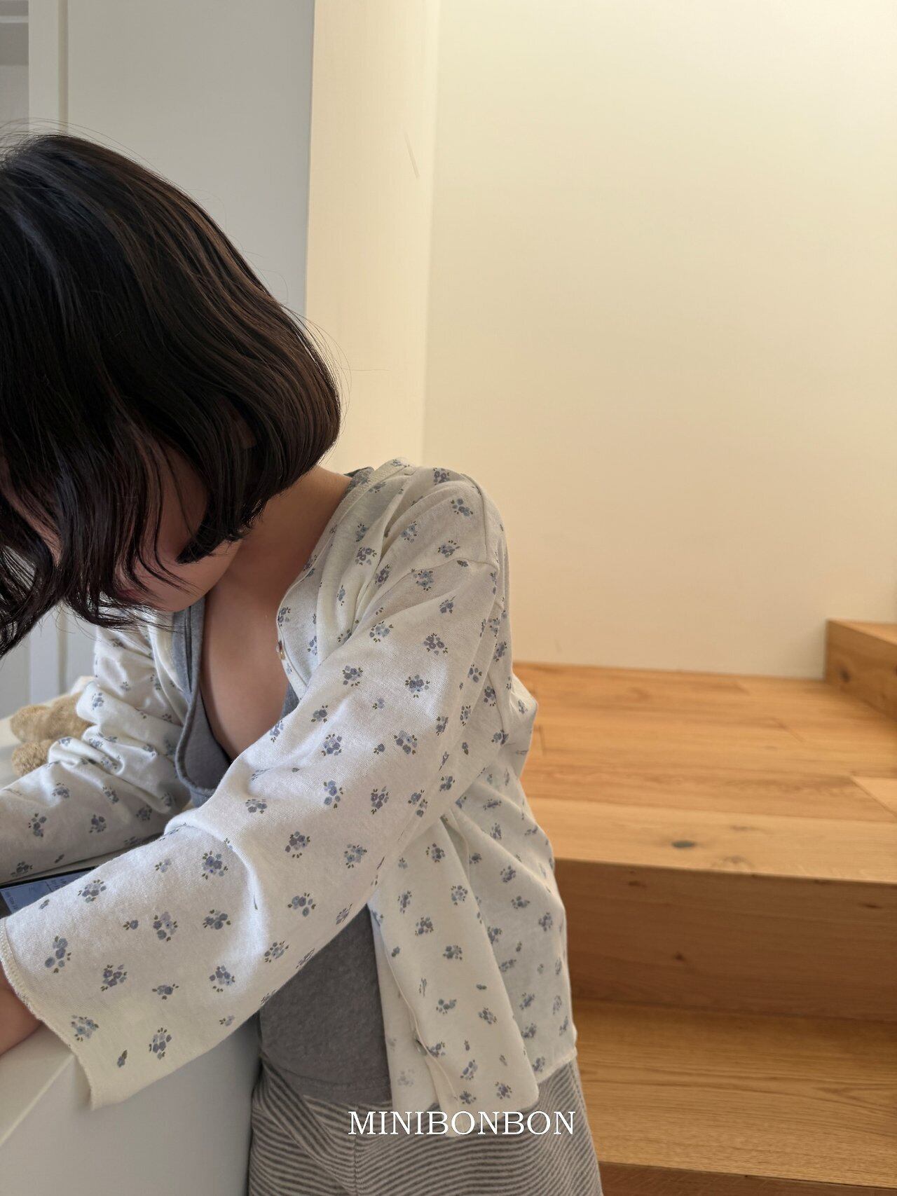 7271AE49-F607-4055-B5A3-72BC375D472A