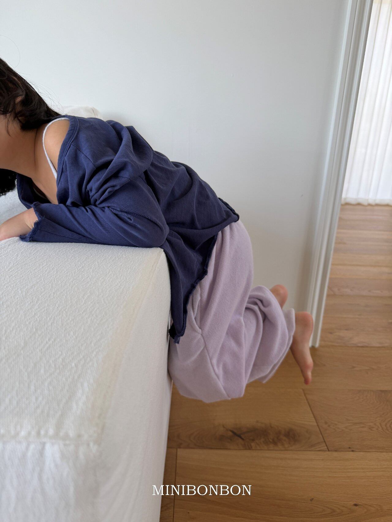 2AF67123-7A33-439A-8C45-6ADC8FF2ED32