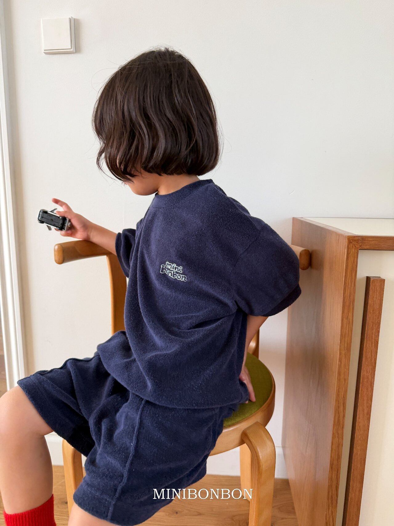 7CE8F7FA-2DAC-4944-9A5E-81D711DD0B3F