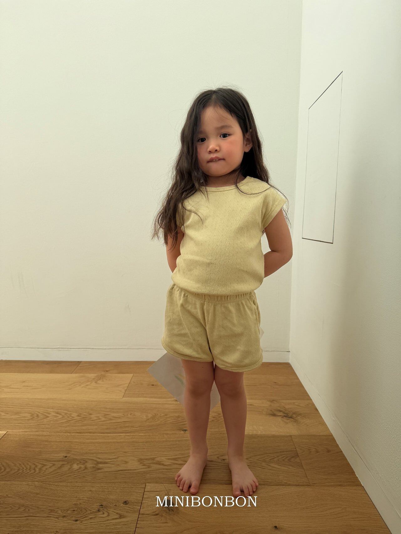 0E7BE7A9-FE74-48CE-AD55-1E38A66241FC