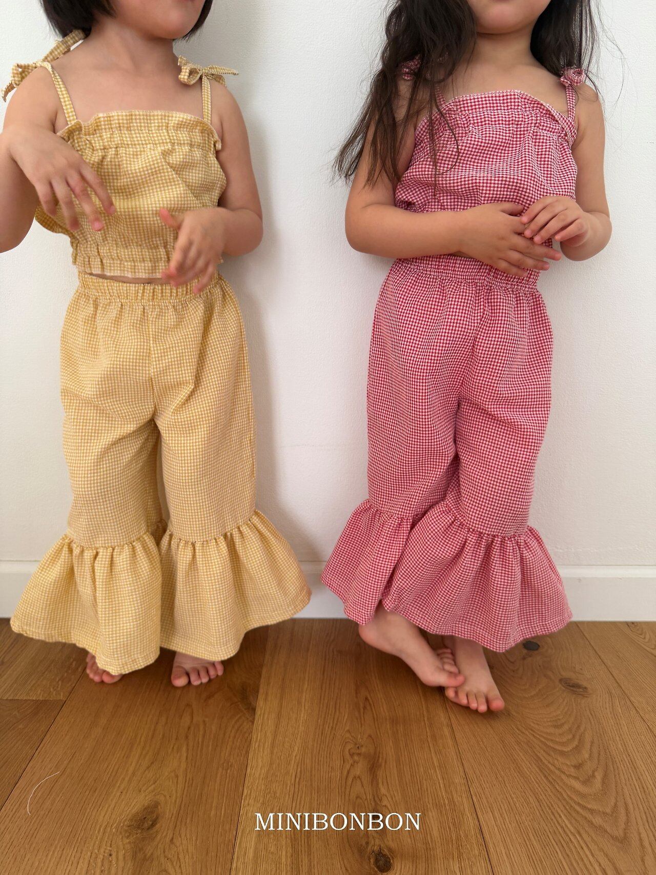 F17FDFDC-0F80-430F-B61F-0D05FCCB94B8