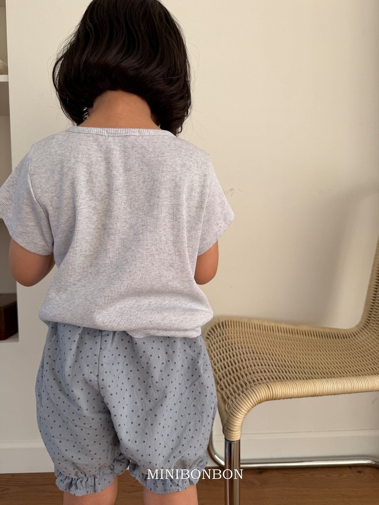 5C619588-253B-483B-8579-933836CC79AB