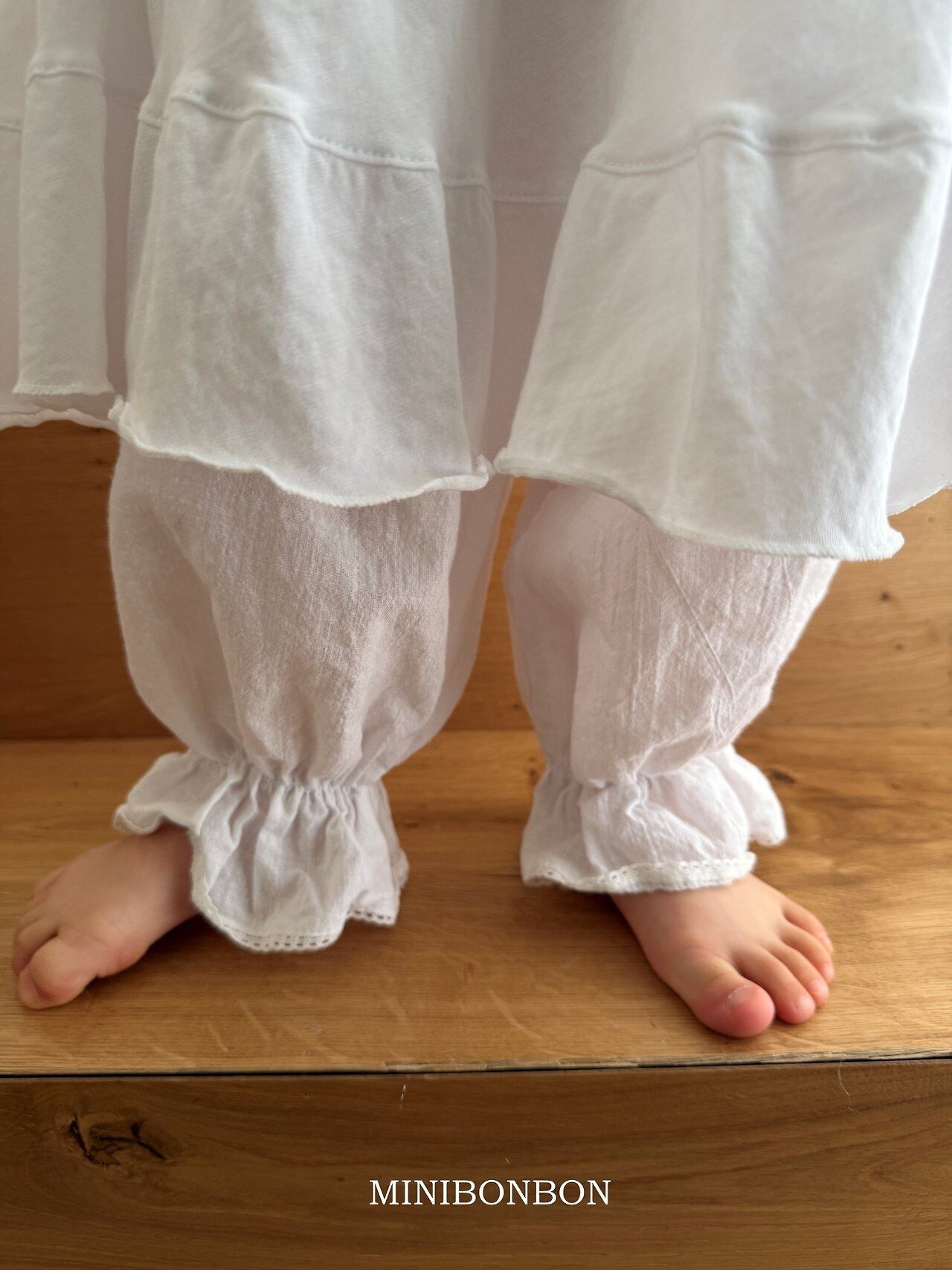 9F7A5E96-5103-4B62-BBAE-1631B1429A4A