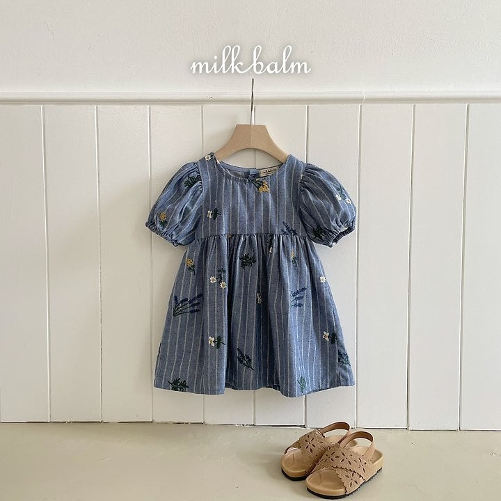 BFEAE0F8-74B9-45CE-9DA6-A6AF420E133A