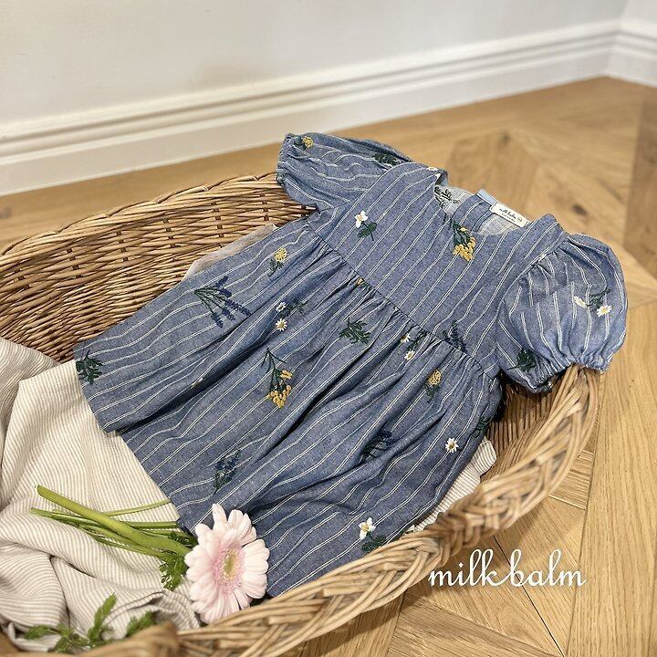 0196D590-EC73-4F4D-90A3-F18DBF0792E5