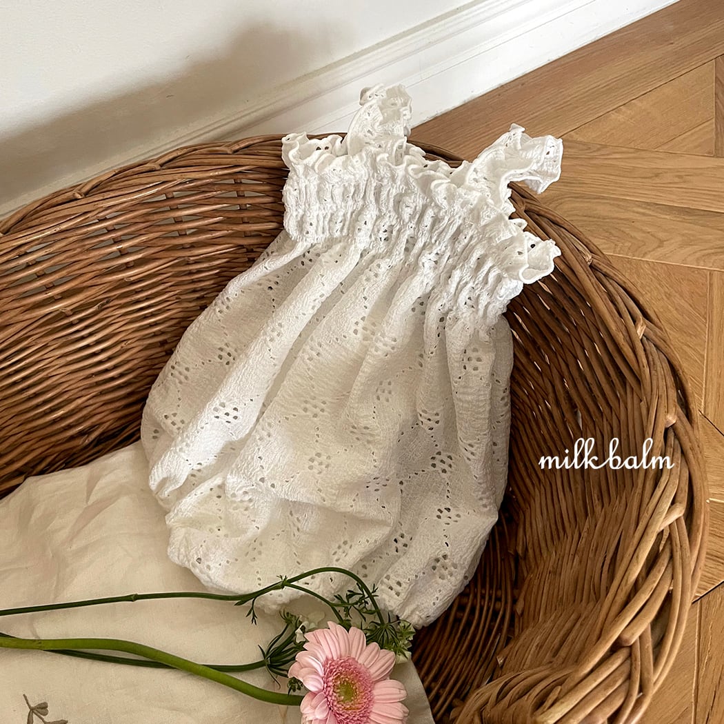 FB31CCB3-3B1A-4743-A6A8-A409C6880FDE