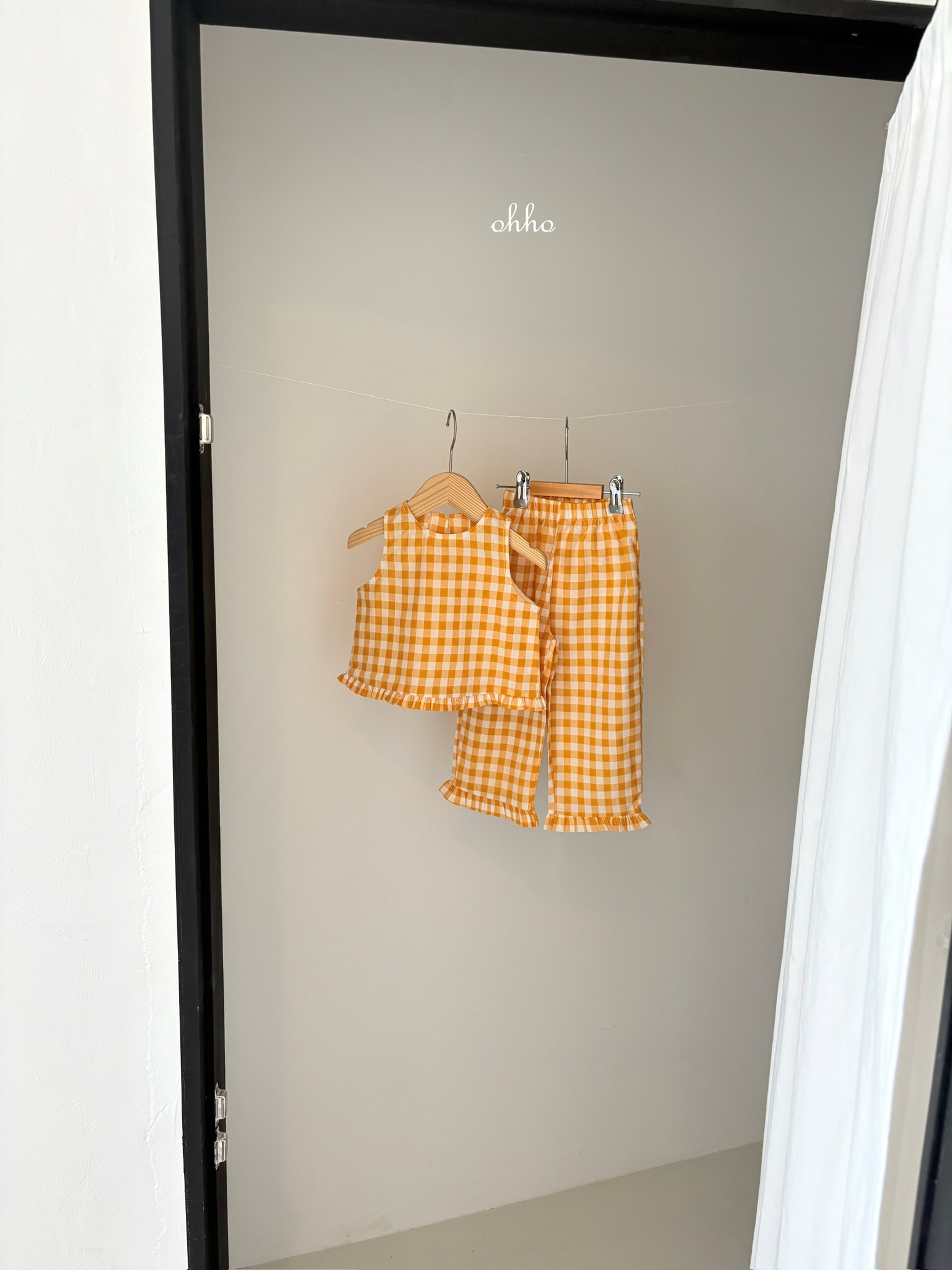 CB87E7EE-C3D9-4A89-90F2-8B103FDD04AF_1_102_o