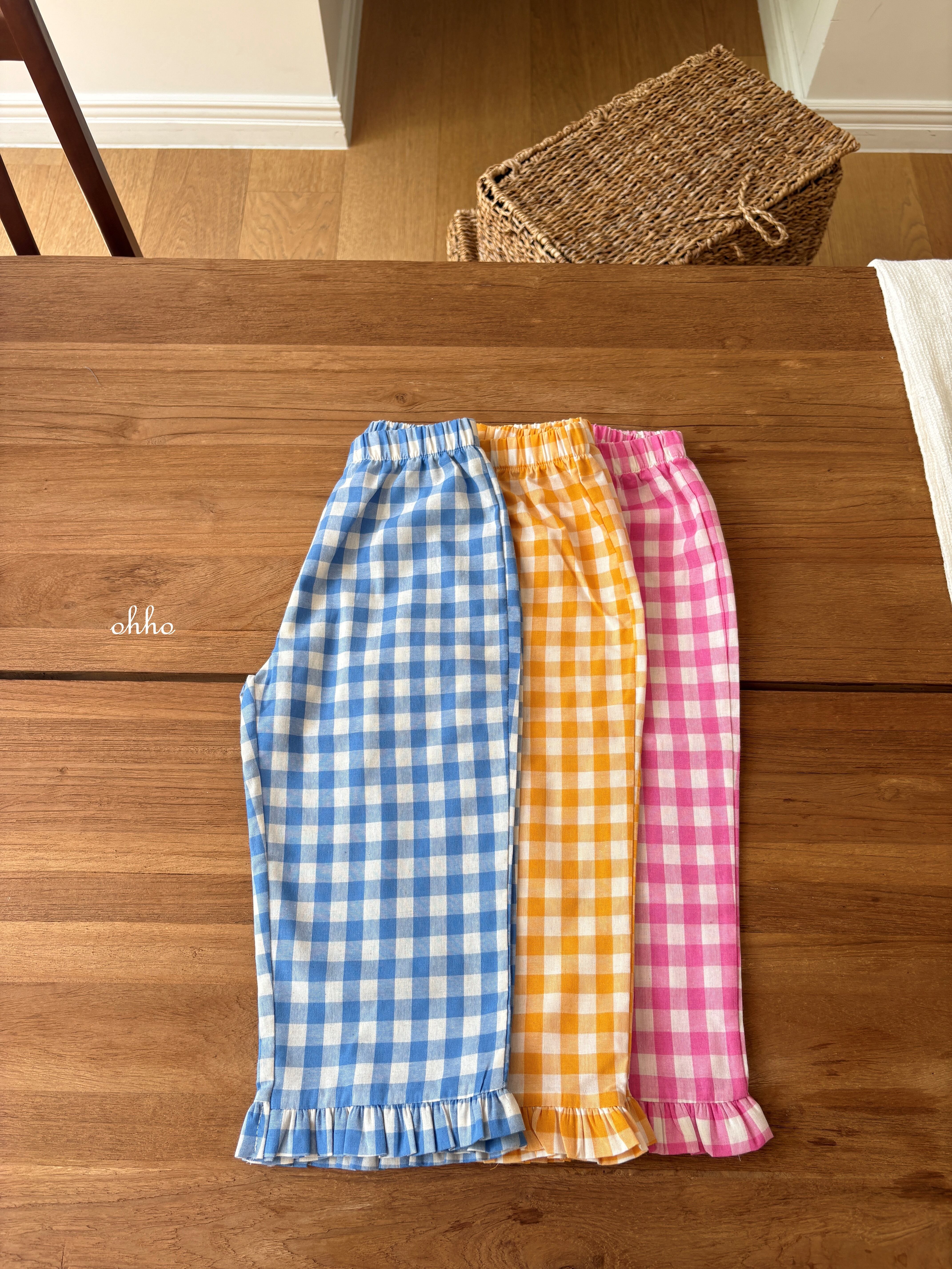 BFB5FD8B-7785-4FF2-B76B-A0397428E78B