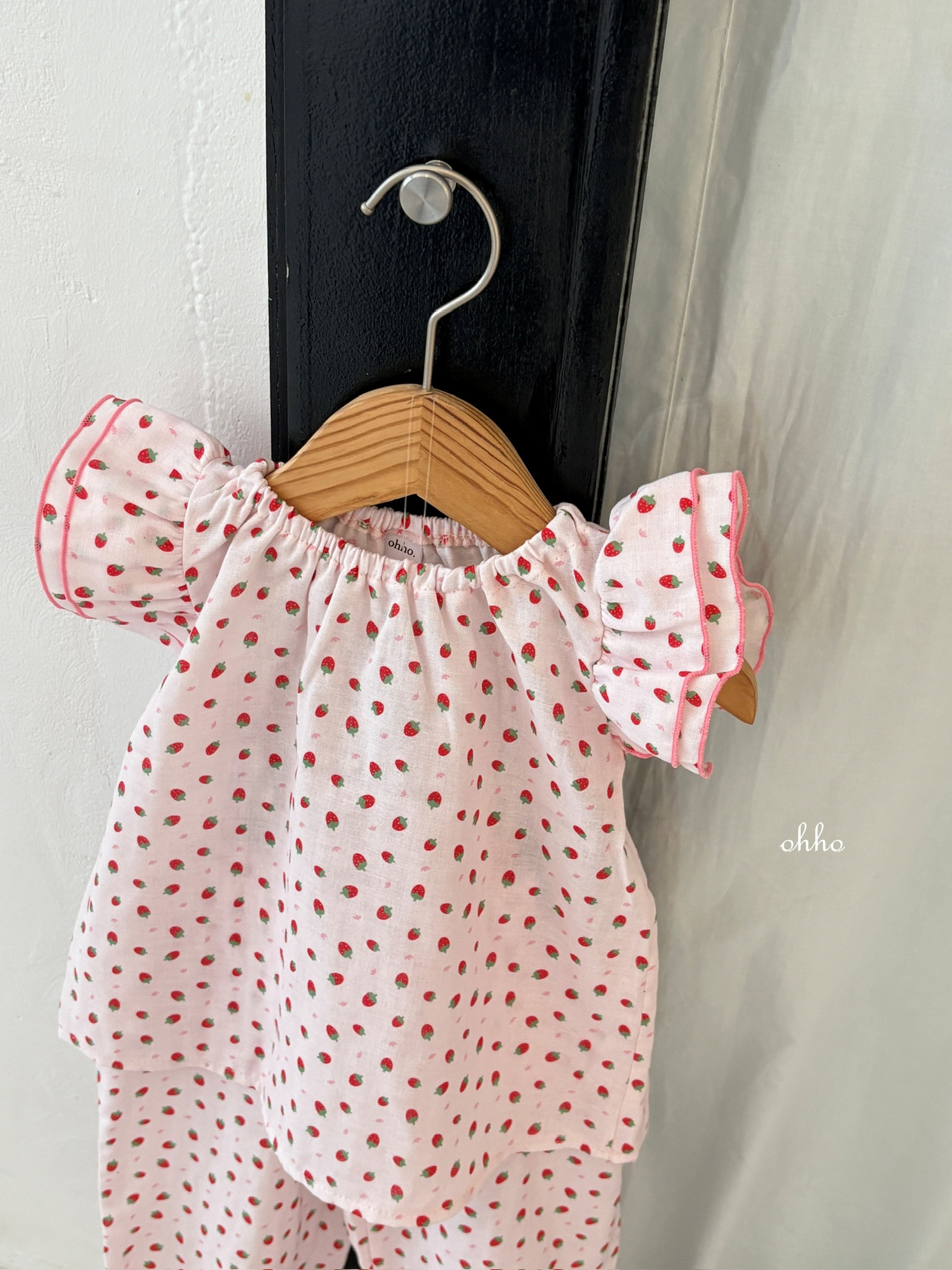 2AAC68BB-B54B-4C51-8CC1-FFF8A614D76D_1_102_o