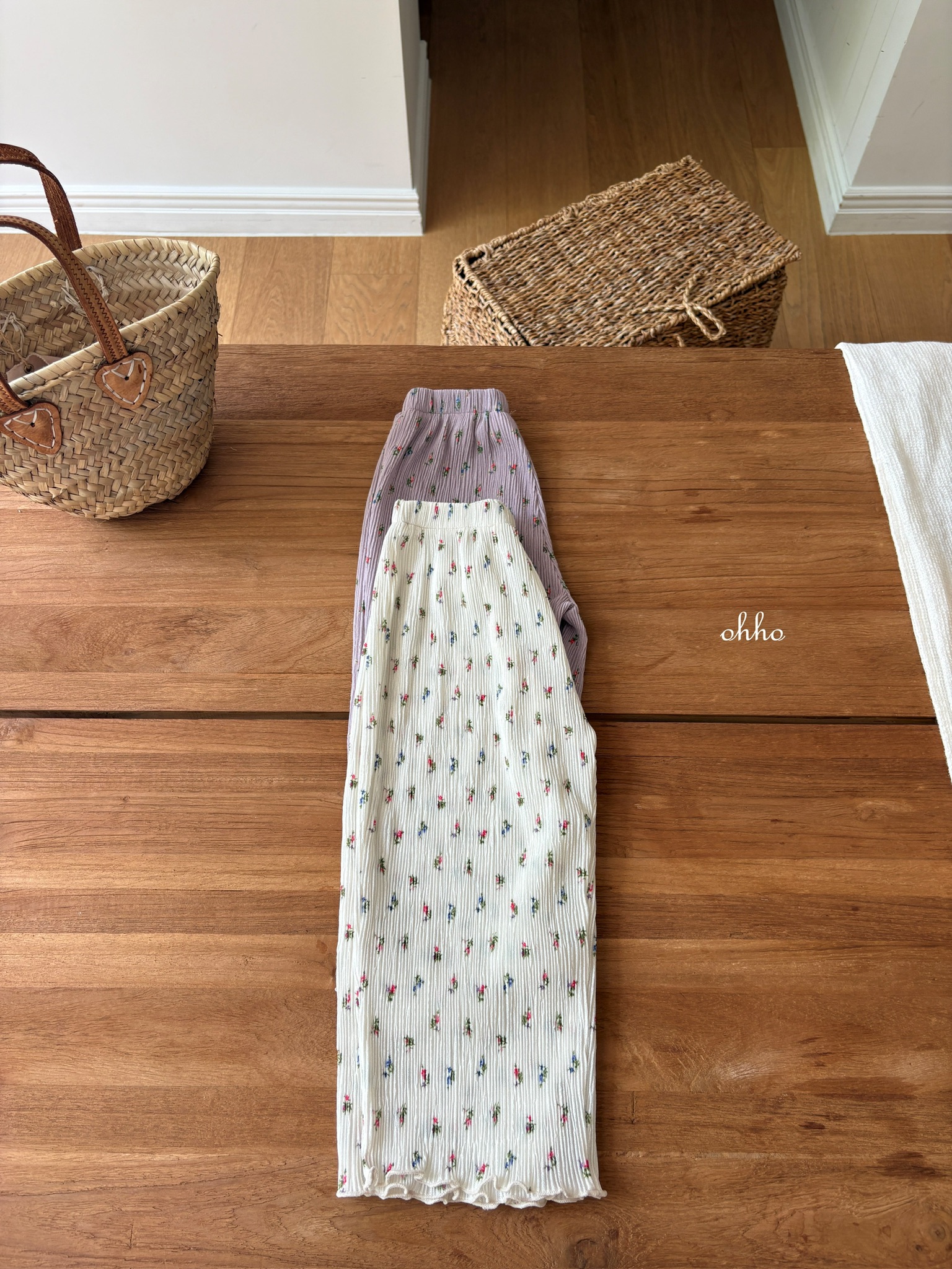 B6B57F3A-D2C7-431F-8786-3EC62A2BDF59_1_102_o