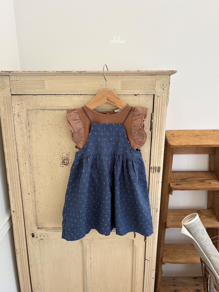 6536990D-5B31-40F1-A96C-F1BE347553D7_1_105_c