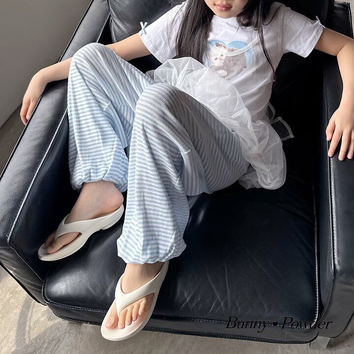 E37A04FF-34AE-472F-A880-F22041922819