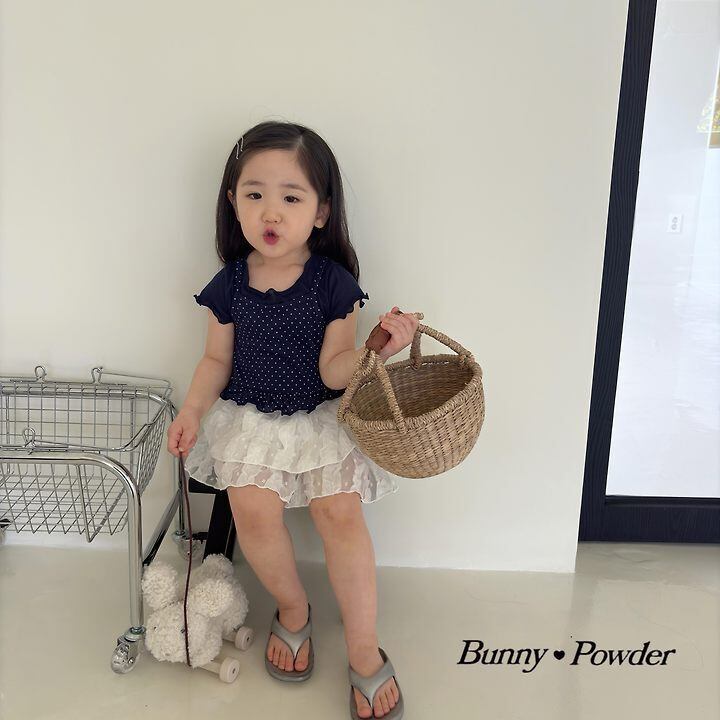 274B45C9-7CB6-4D33-ABDF-3B04D54CBE84