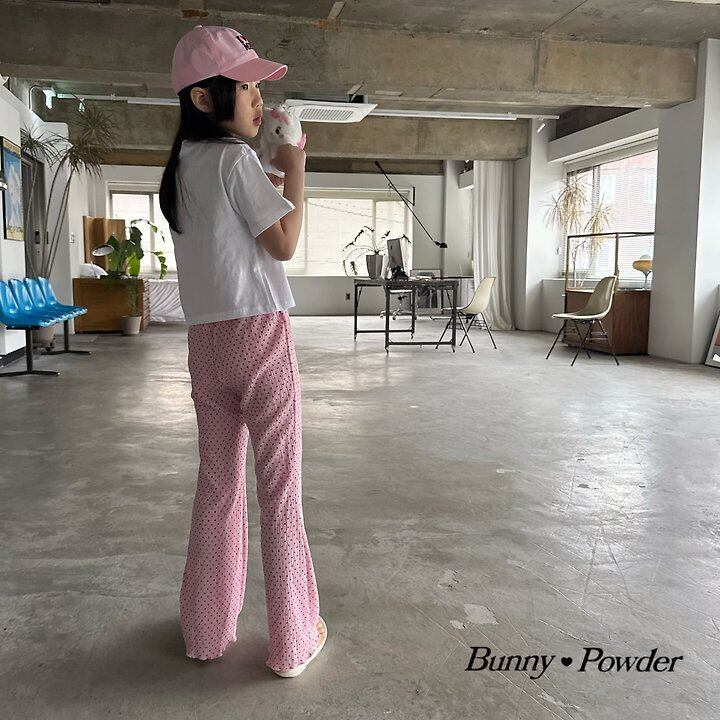 F0823D9F-9112-4C71-BACD-6BF5B7D9C8B4