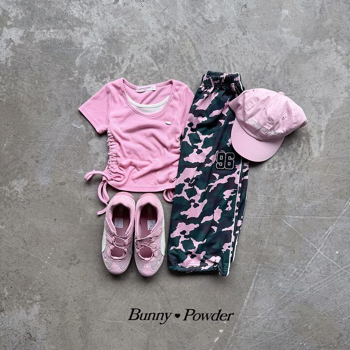 60EA8975-7853-47D4-9813-B66557F9AB49