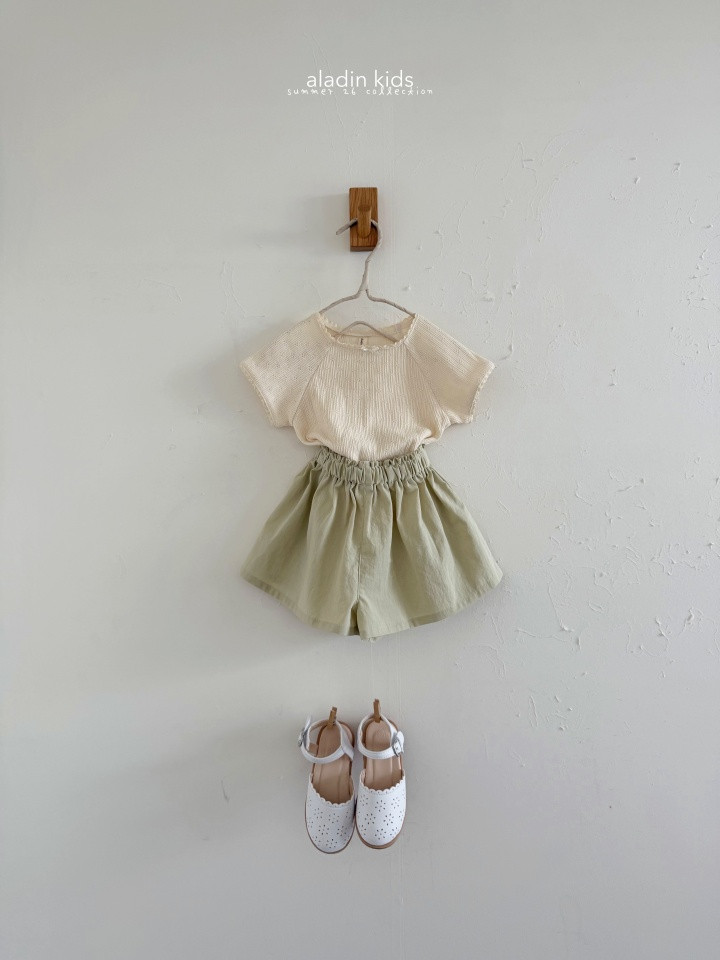 565C5A65-F4AB-419B-97AB-A5B749DC97A3