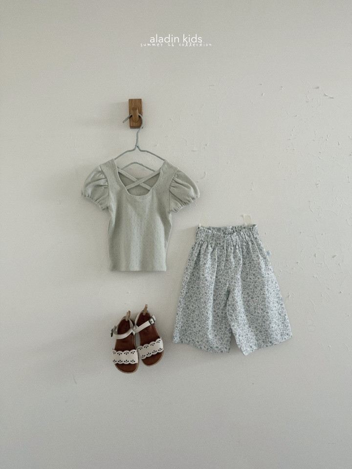 A1D96CEE-E5D3-447D-90E2-C4E488472417