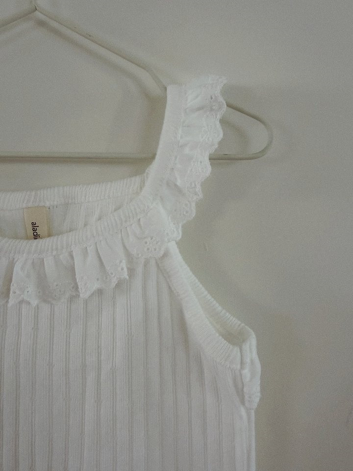 825DD7A0-E11B-4B3D-B6E6-C7F044C85A3D