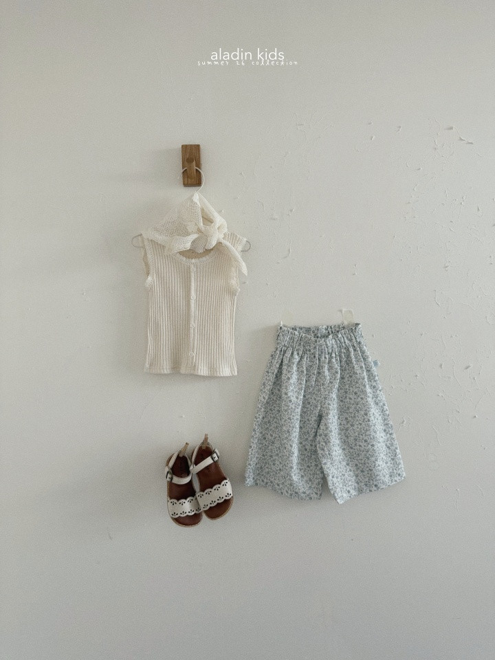 93730063-6A8C-4EDA-9989-A3D162588C65