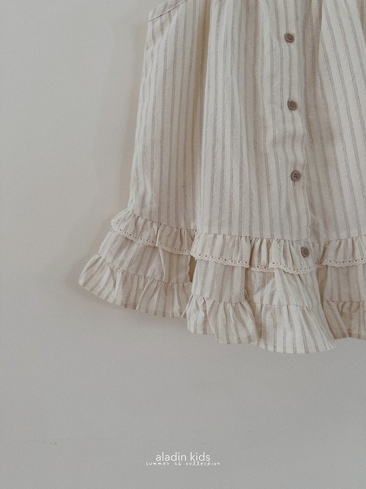 17FFBF6C-69E3-4853-94D3-80DE48C4E3C7