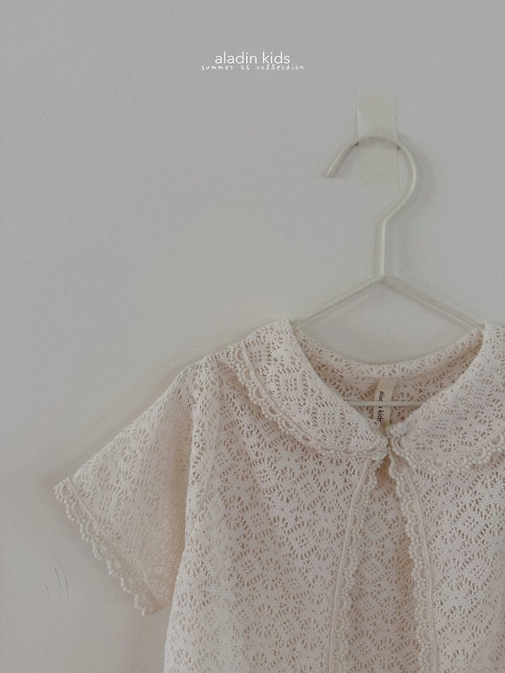 FF9419BC-CC2D-4A24-8A97-20FC1A2AA347